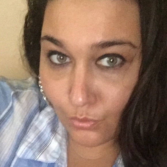 Meet your Posher, Angela - Picture 5 of 11